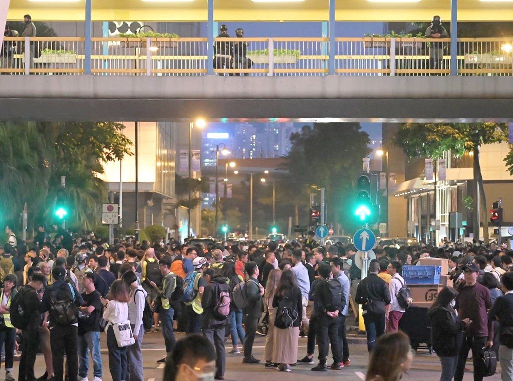 社會上的示威活動仍然持續。資料圖片