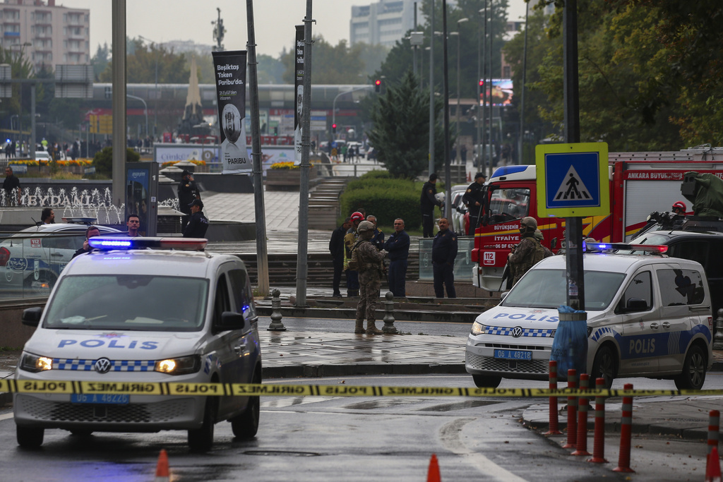 土耳其安卡拉周日发生自杀式恐怖袭击。美联社