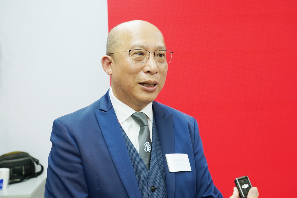 電動車代理商黃毅力。