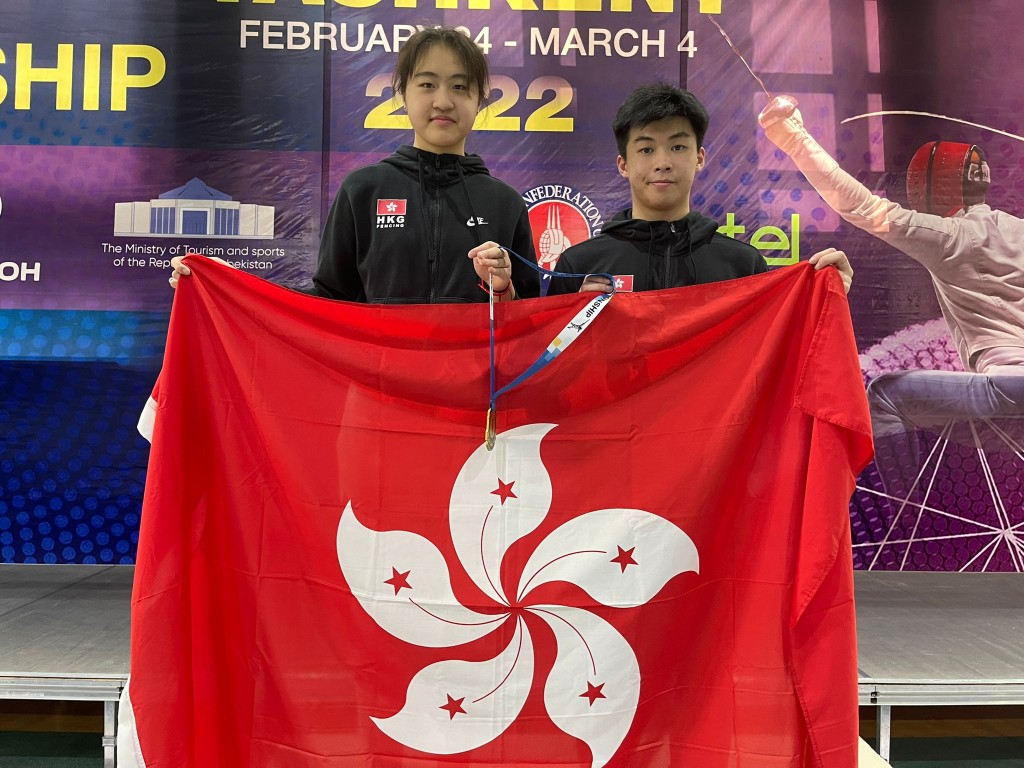 陳海琳(左)與鄭鐵男在亞青賽稱王封后。陳偉勁教練提供圖片