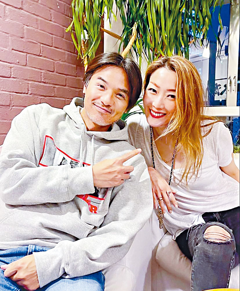 冯德伦大晒与Sammi合照，但就指二人合作电影不知何时上映。