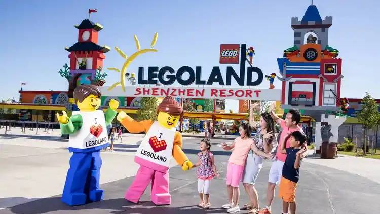 深圳Legoland最大建築「樂高樂園創想世界」已封頂。