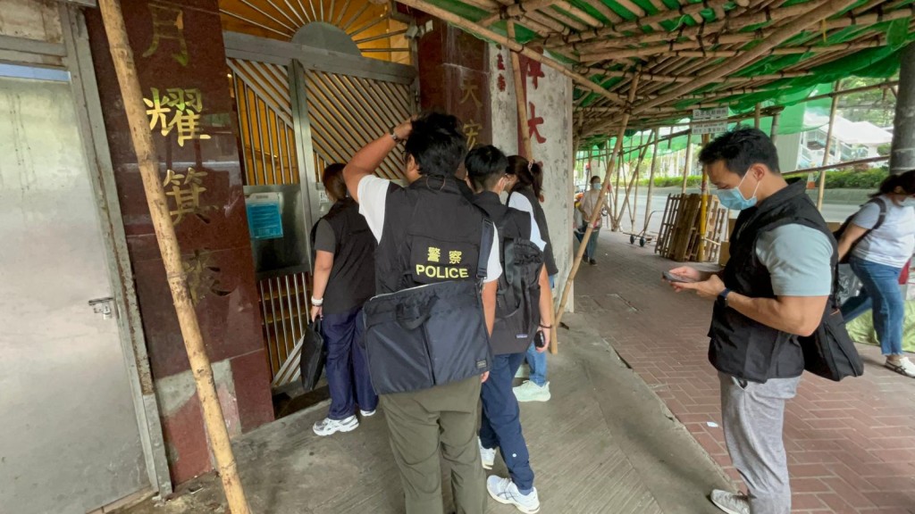 警方深入調查後,再拘捕兩名涉案男子,至今共有4人被捕。曾志恆攝 警方深入調查後,再拘捕兩名涉案男子,至今共有4人被捕。曾志恆攝