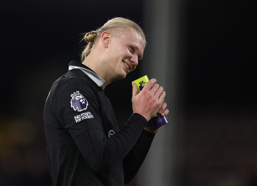 夏蘭特當選今場最佳球員，賀自己百球里程碑。路透社