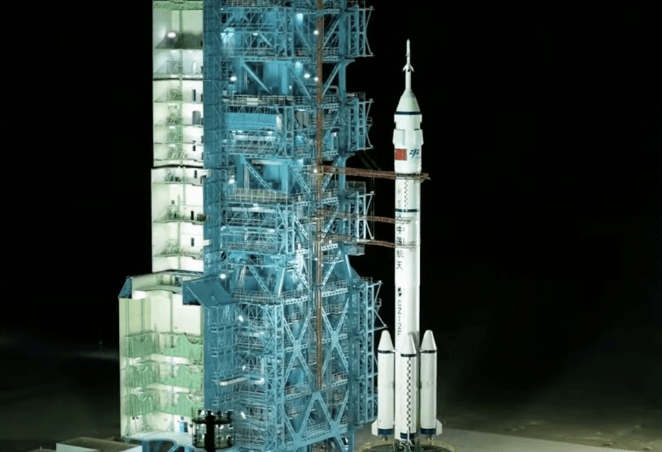 神舟二十一號發射前。 神舟二十一號發射前。