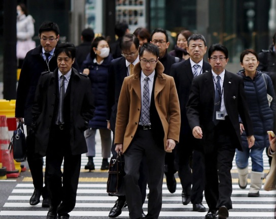 東京的商業街。 路透社