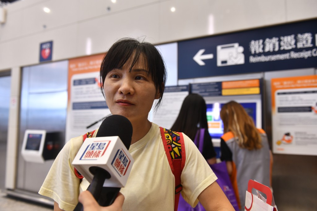 旅客朱小姐希望來往西九龍至福田的班次能加密，並放寬買票到進站的時間。陳極彰攝