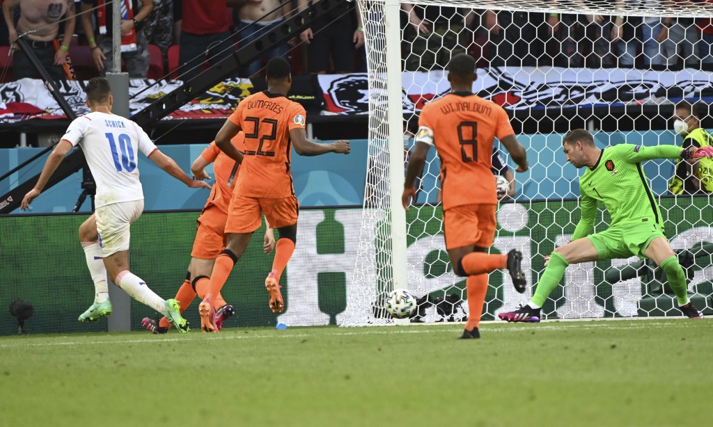 荷兰在上届欧国杯16强被捷克淘汰。AP