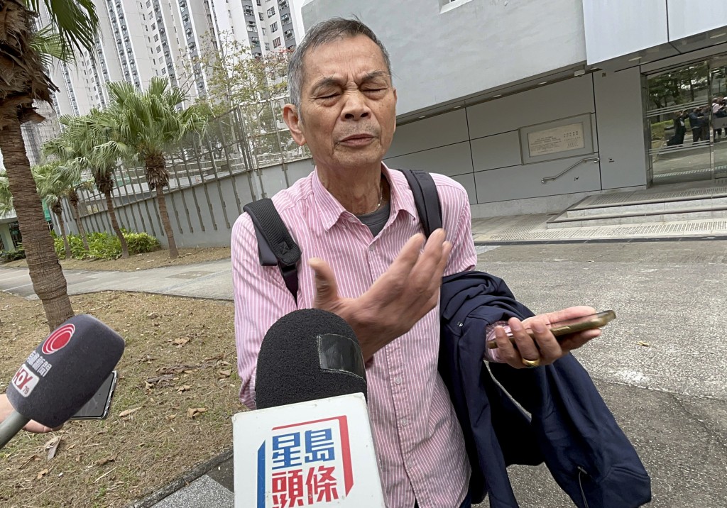 陳先生怒轟政府沒看管好災民財物。楊偉亨攝