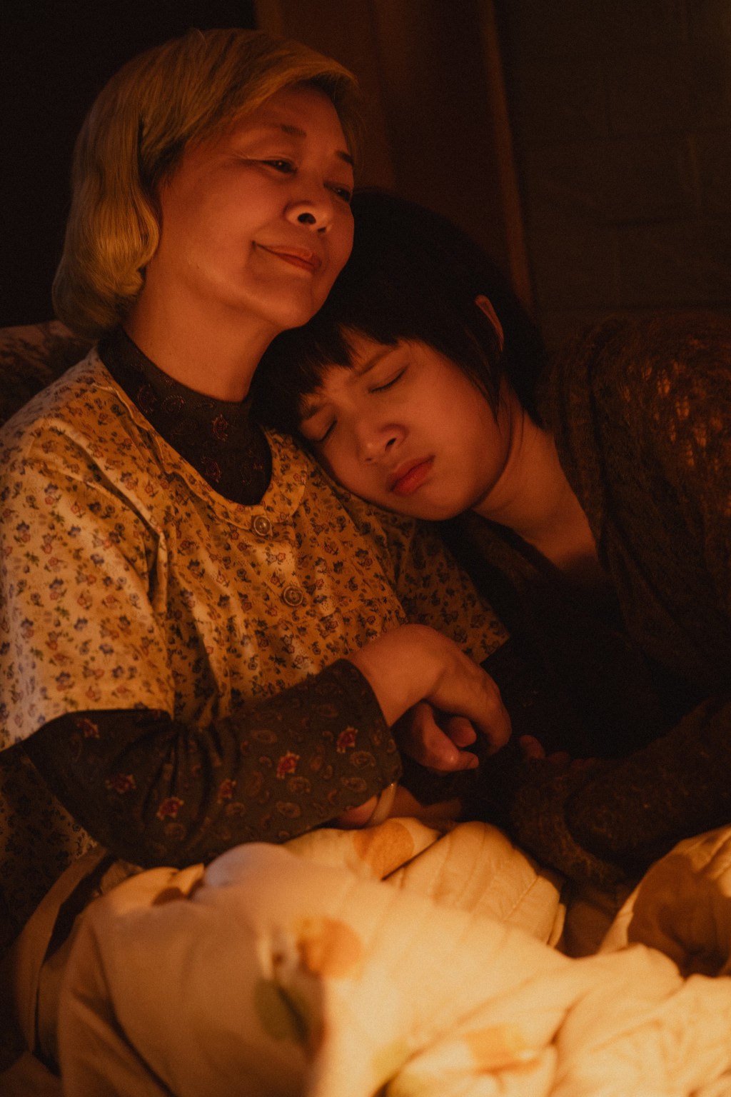 金马影后的钟雪莹施展影后级演技。 金马影后的钟雪莹施展影后级演技。