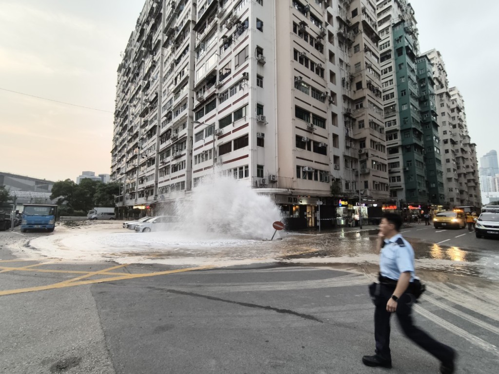 现场为佐敦文汇街及文成街交界。尹敬堂摄