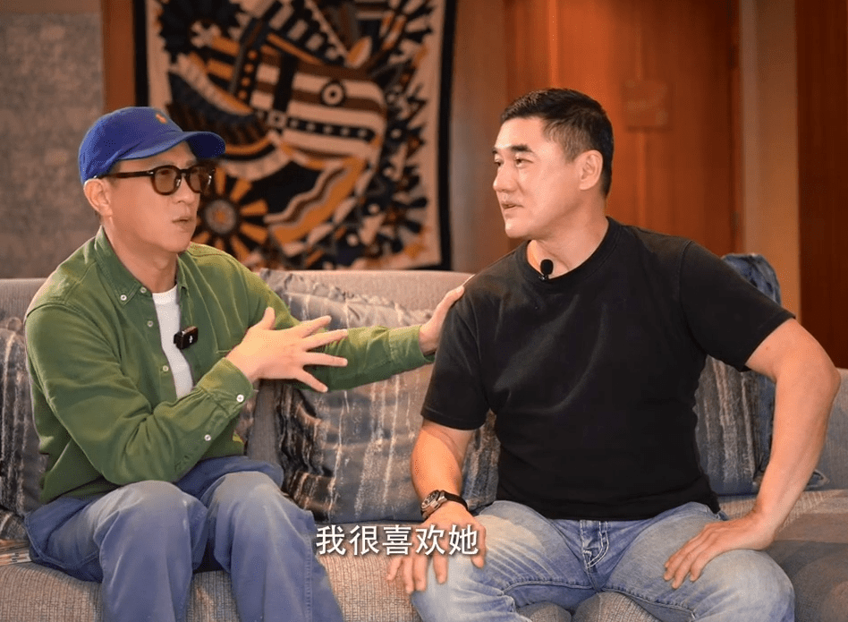 張家輝曾接受老友吳大維訪問，談起當年如何追關詠荷。