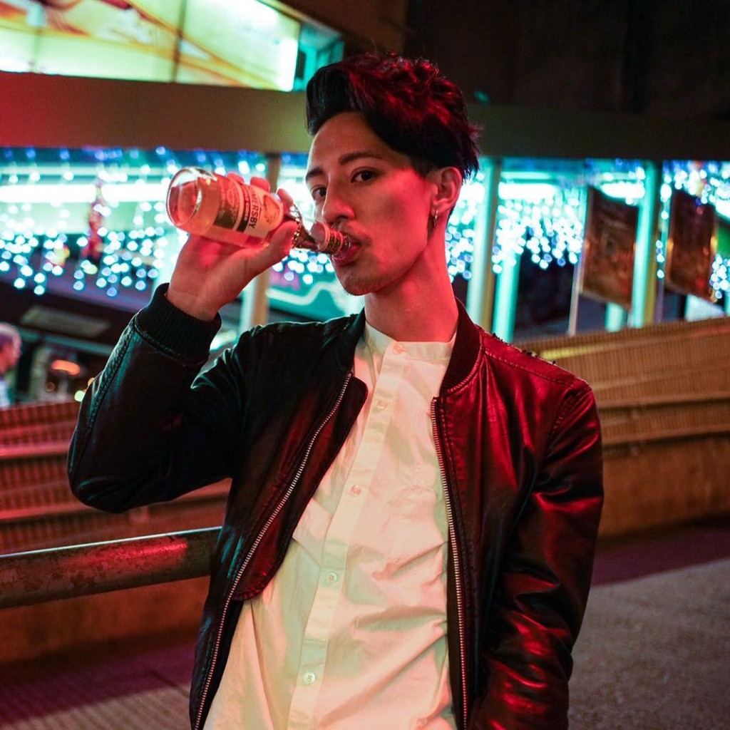 劉梓堅鍾意飲酒。