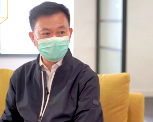 梁栢賢指,公共衛生及醫療系統的協作上亦甚有協調。影片截圖