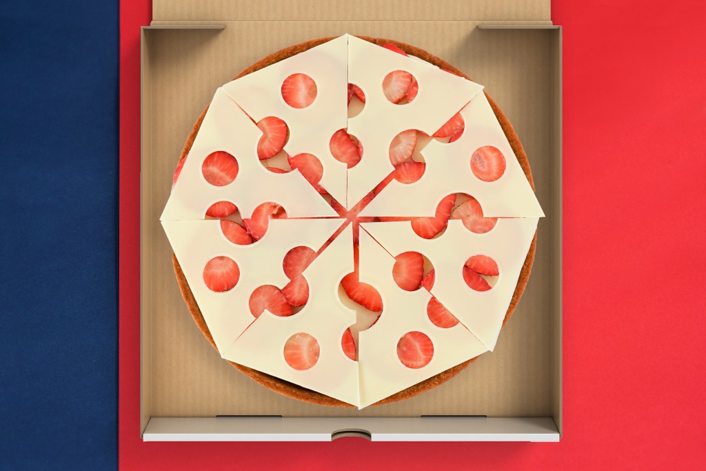 「紐約披薩」（$68/細件/各，$58大蛋糕）造型帶漫畫趣味。