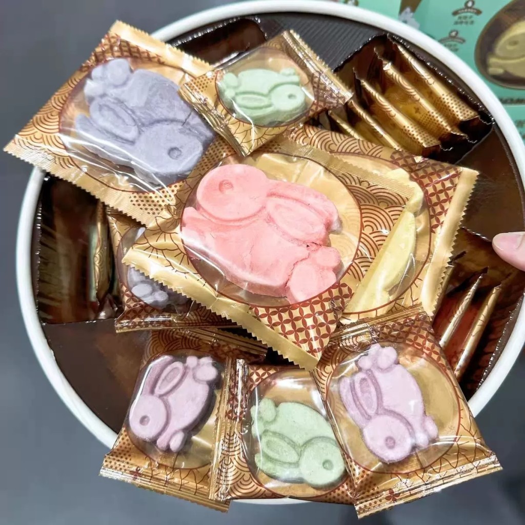 深圳推寵物月餅應節。