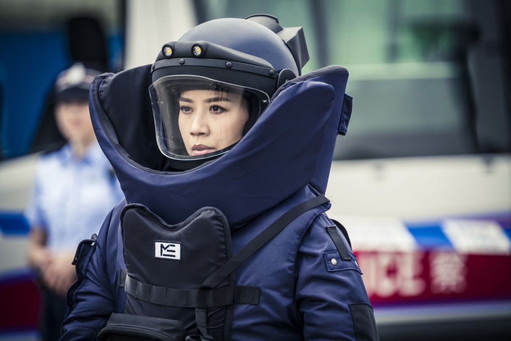 智雯每次着完防爆衣拍一日戲,「好似畀人打完,成身都好痛。」