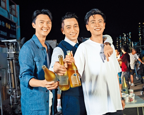 王浩信賣口乖,稱黃宗澤與吳卓羲為師兄。