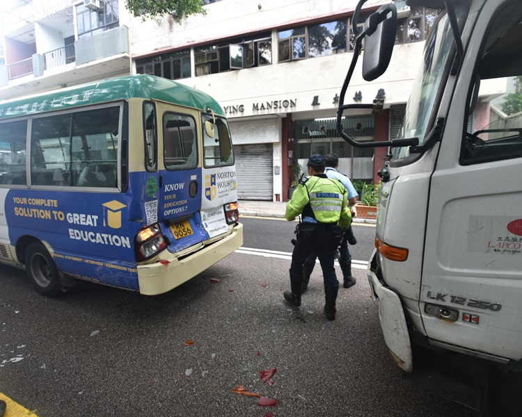 警員到場調查。楊偉亨攝