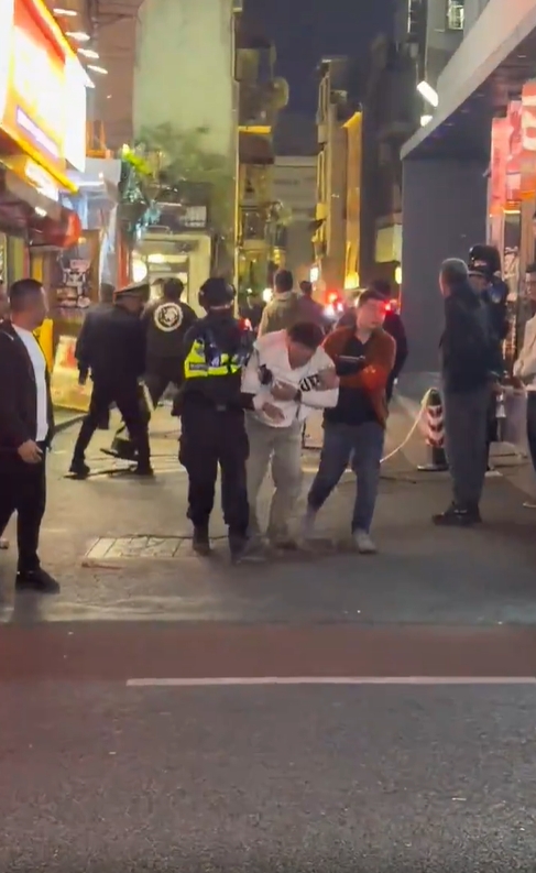 傷者被送院。 傷者被送院。