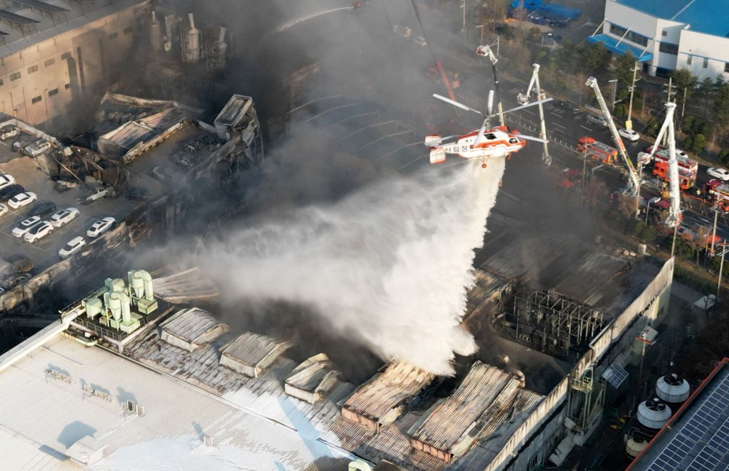 今次大火因恐有大量伤亡，而启动全国消防动员令。法新社