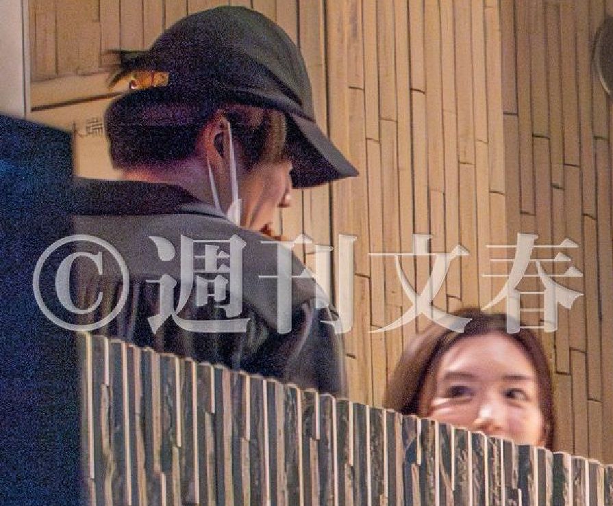 田中圭被拍到多次上永野芽郁香閨。 田中圭被拍到多次上永野芽郁香閨。