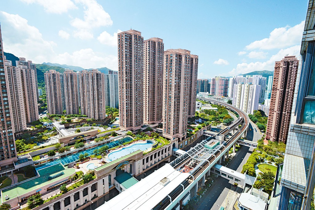馬鞍山新港城三房戶獲內地生以高市價搶租。