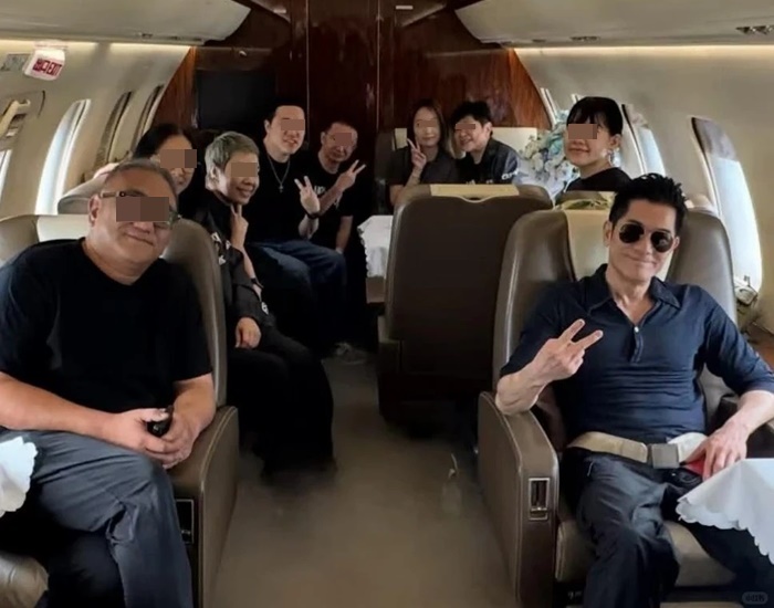 郭富城早前包下私人飛機，帶員工飛銀川演出。
