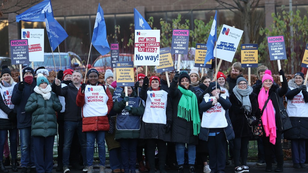 英护士工会警告罢工或持续6个月。路透社