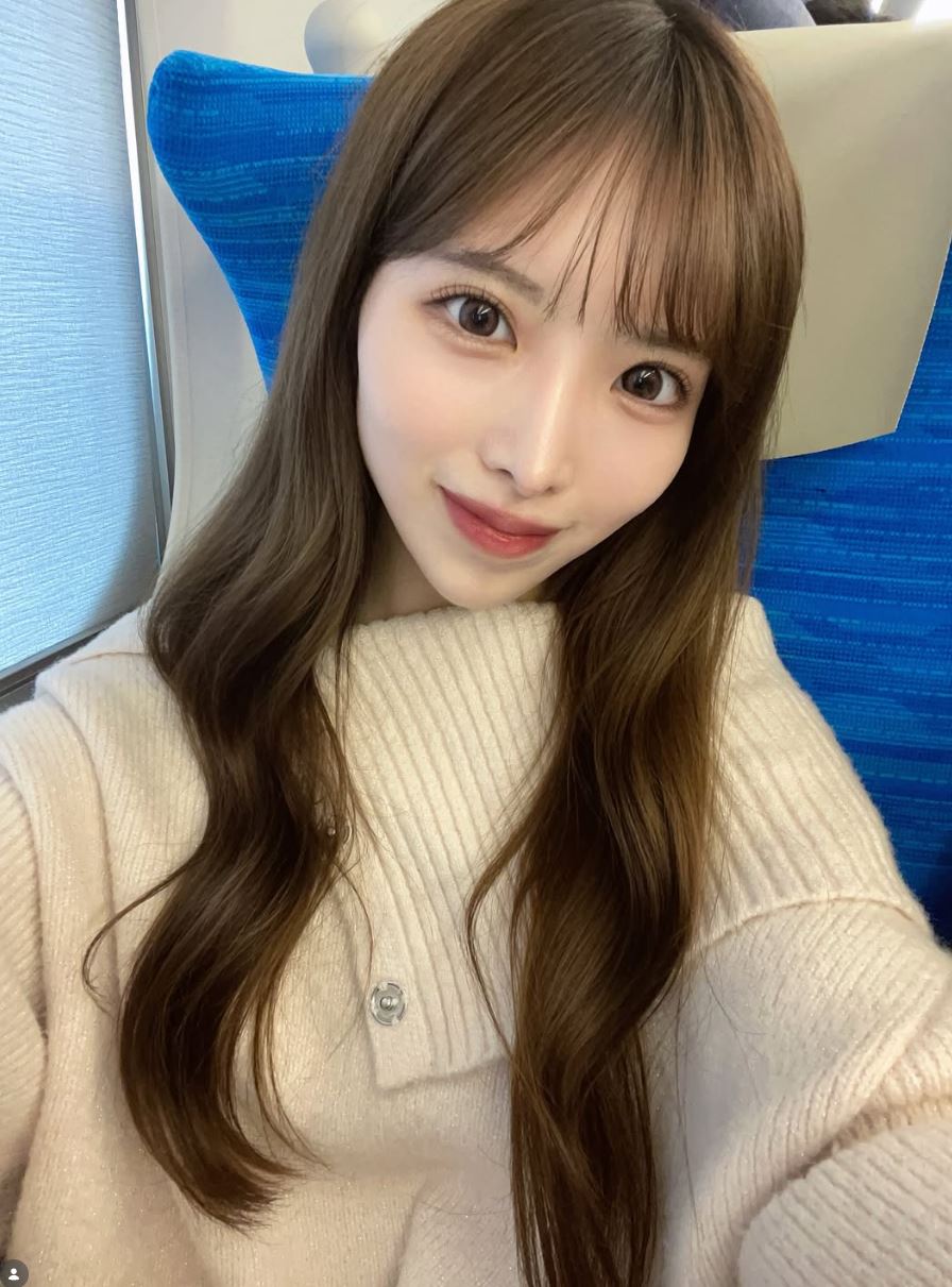 日本偶像团体“STU48” 24岁前成员MIYU（榊美优）偶像毕业后变成美妆网红。IG@miyu_biyo_