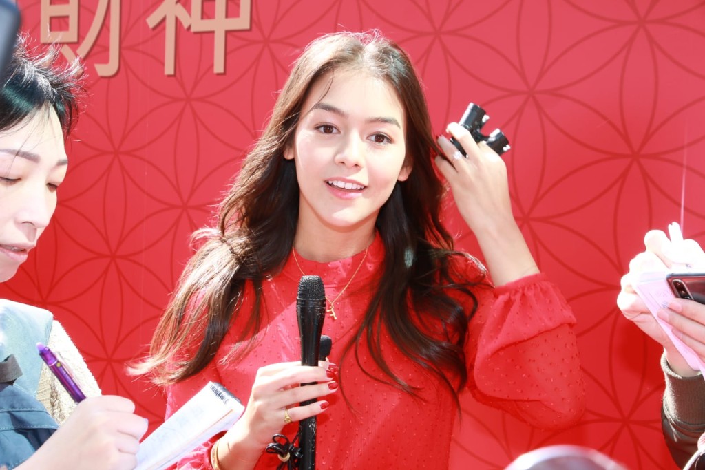 麥少瑜自認傳統，抗拒先有B後結婚。