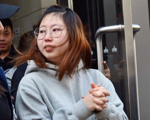 被告盧嘉欣。