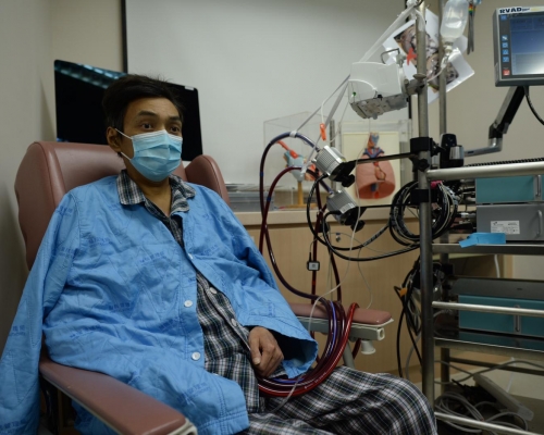 甘明光表示，與兩歲仔仔到主題樂園共聚天倫，是自己現時的心願。蘇正謙攝