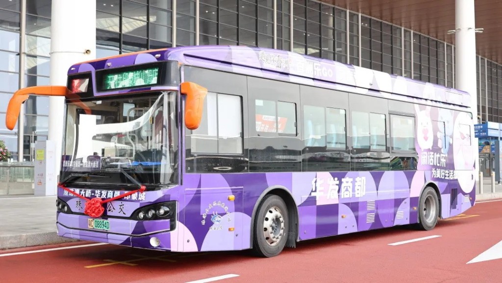 香洲乐GO文旅专线免费巴士2大路线详情，其一从港珠澳大桥口岸（三楼送客平台)出发至珠海印象城山姆店。