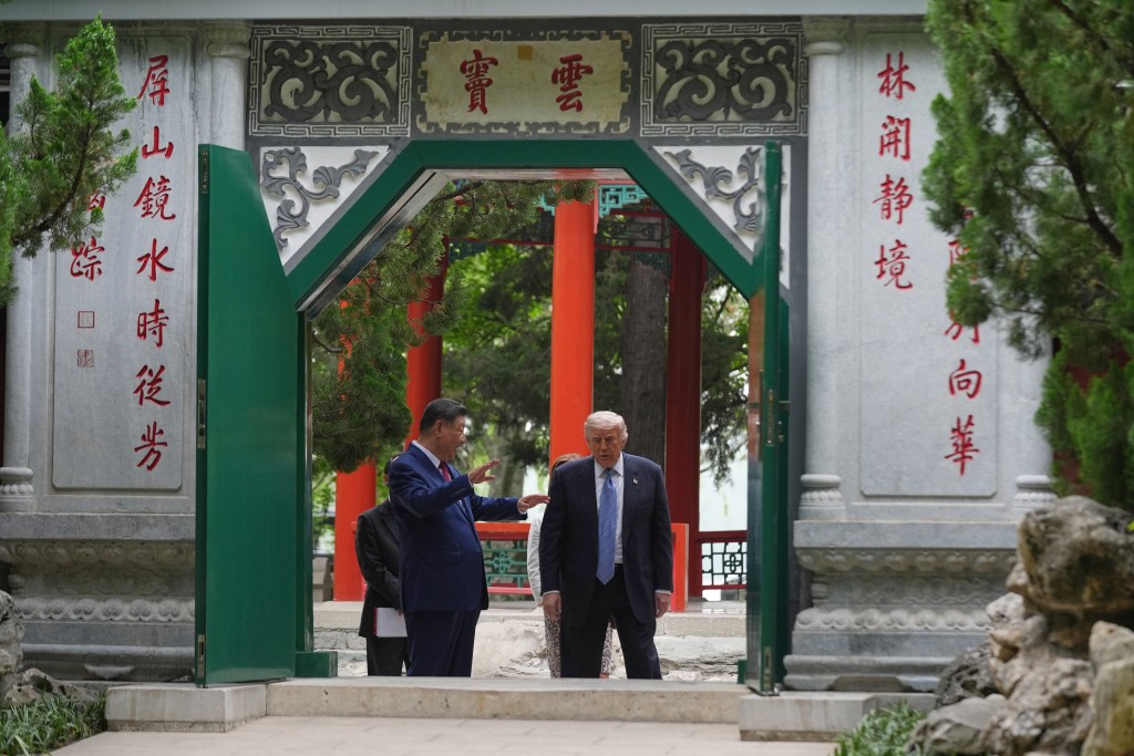 習近平與特朗普在中南海舉行小範圍會晤。路透社