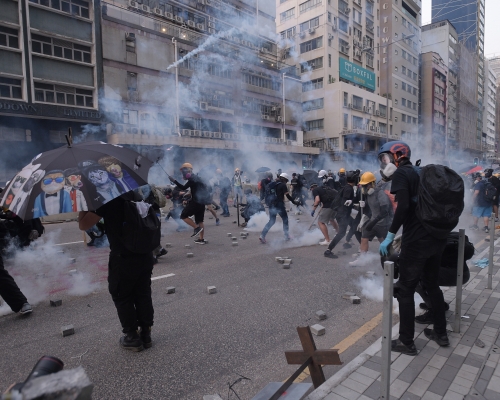 港澳辦呼籲勿攬抄。