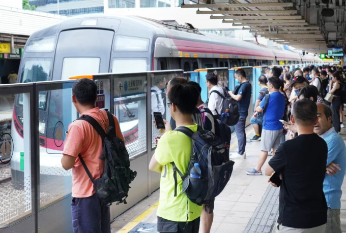 港鐵回覆表示,若使用上與現行安排有改變,必定會按規定作私隱影響評估。 港鐵回覆表示,若使用上與現行安排有改變,必定會按規定作私隱影響評估。