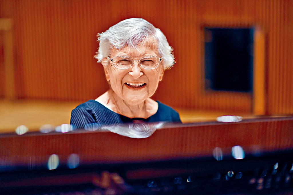 鋼琴家Ruth Slenczynska於九十七歲高齡推出了新專輯。