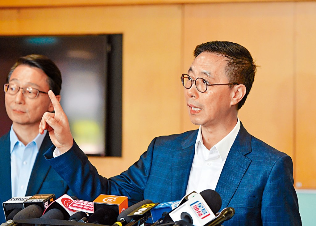 楊潤雄表示，康文署有管理樹木及公園，有足夠能力及經驗。