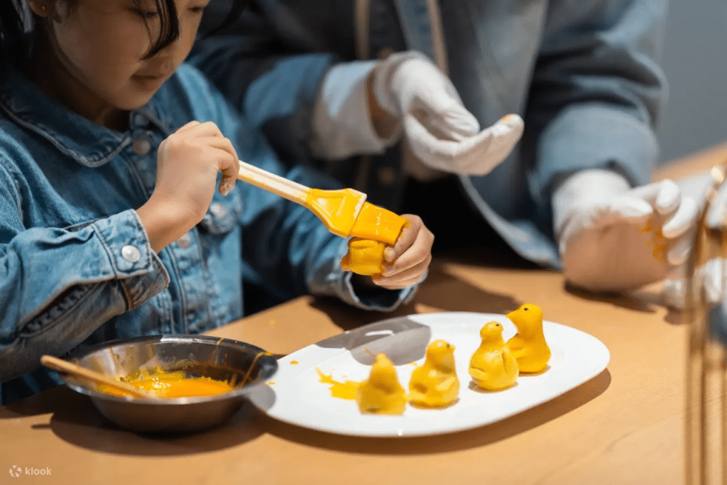 特設親子班，小朋友也可變身點心師傅。（圖片來源：Klook）