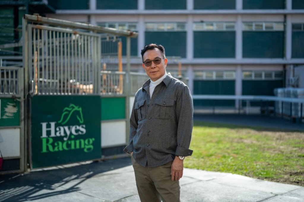 梁錫光2009年經朋友影響進入馬圈。