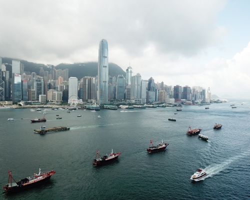 內地學者指香港的國際金融中心地位仍然穩固。新華社圖片