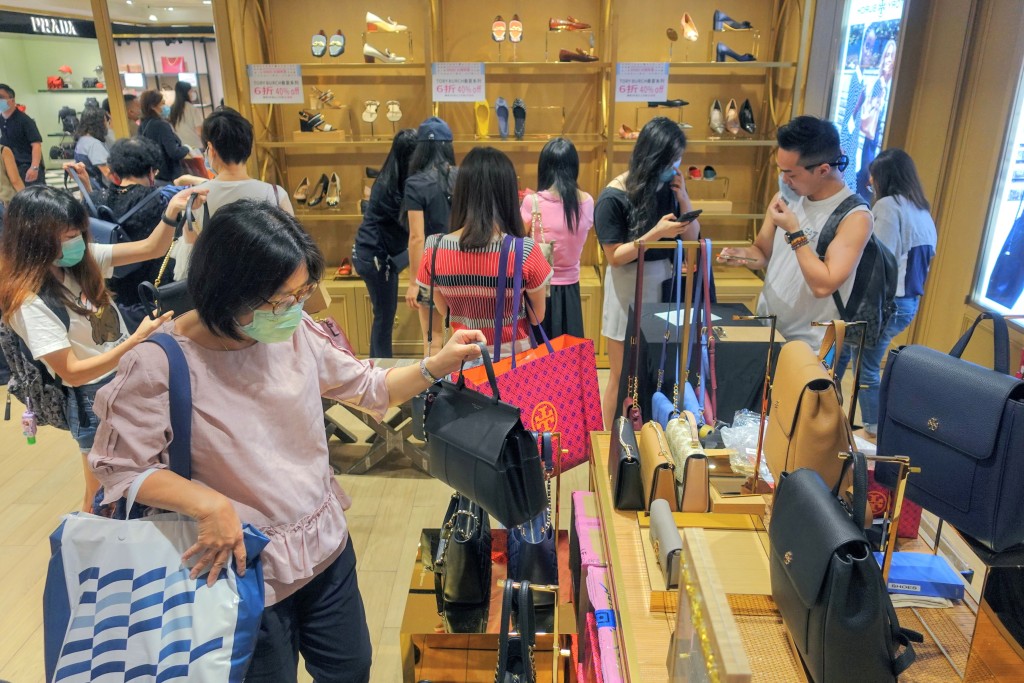 今次黄金周已经无望，港股都难借消息炒作。