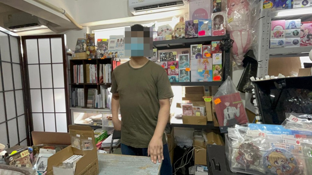 玩具店店員表示沒有回應。