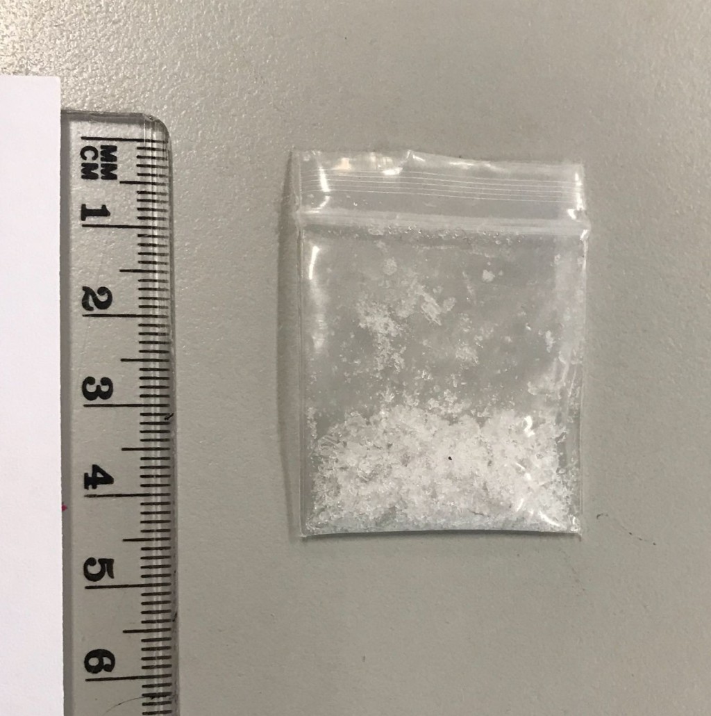 警方觀塘掃黃拘捕9名女子。警方提供