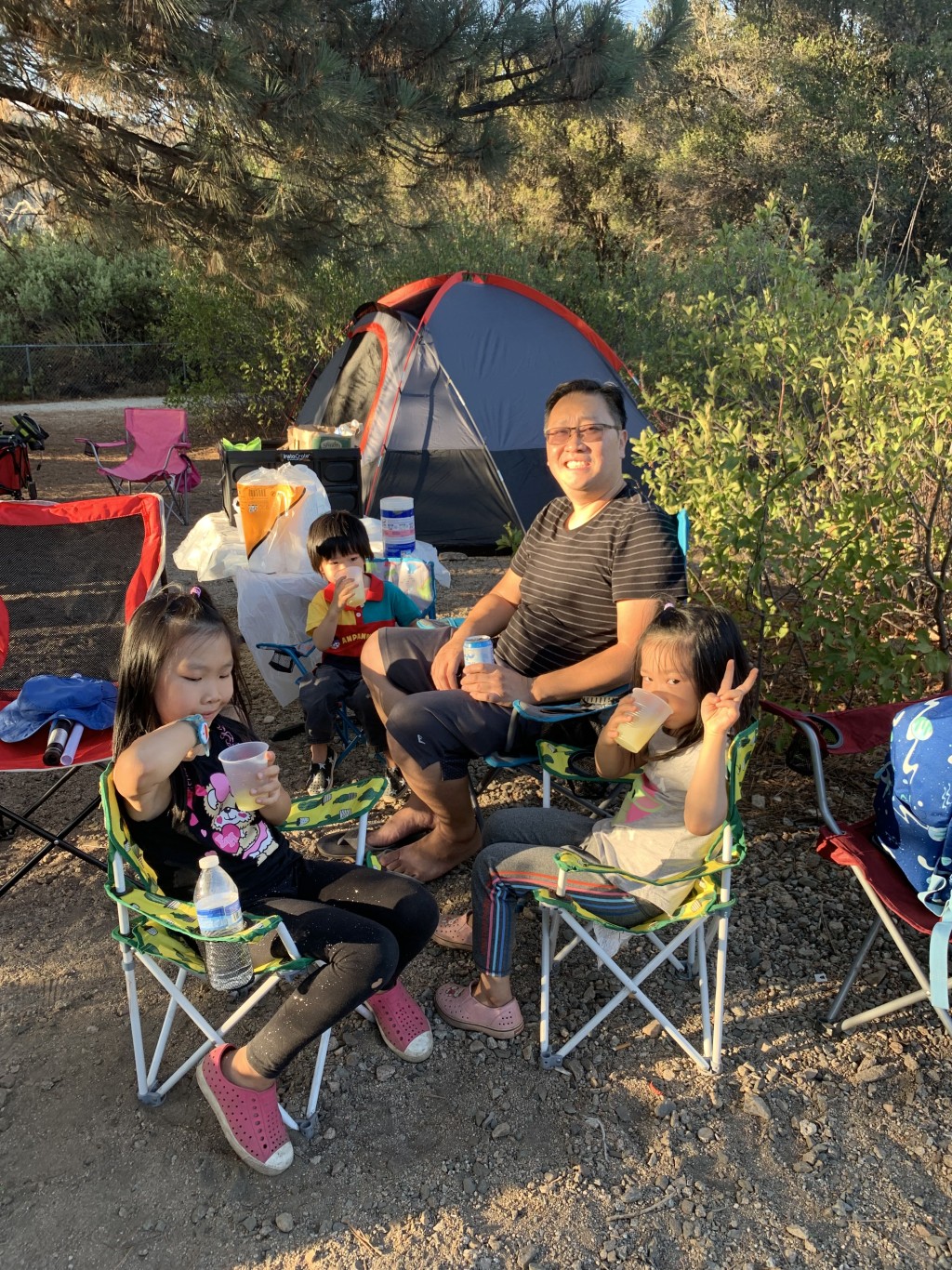 美國居民不時駕車去旅行、露營等，Katy一家在天氣好時也常常走到戶外玩。