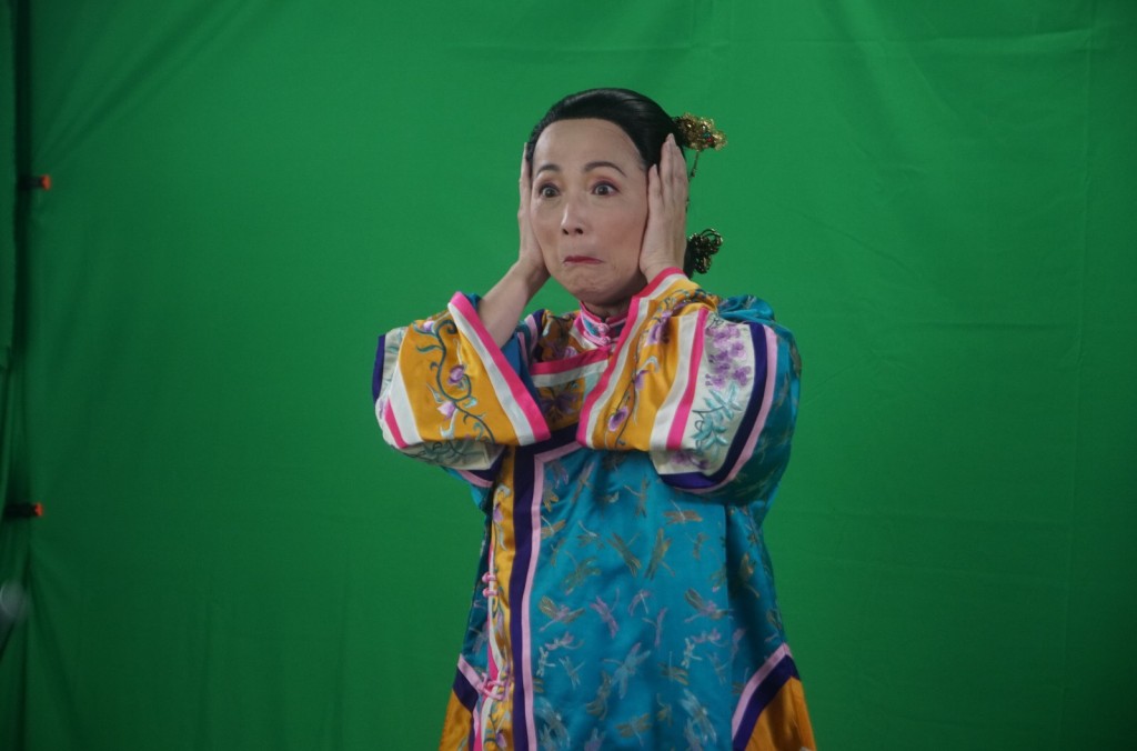 周星馳的電影捧紅不少綠葉演員，其中女星代表有苑瓊丹，她於《唐伯虎點秋香》及《九品芝麻官》中與周星馳合作。