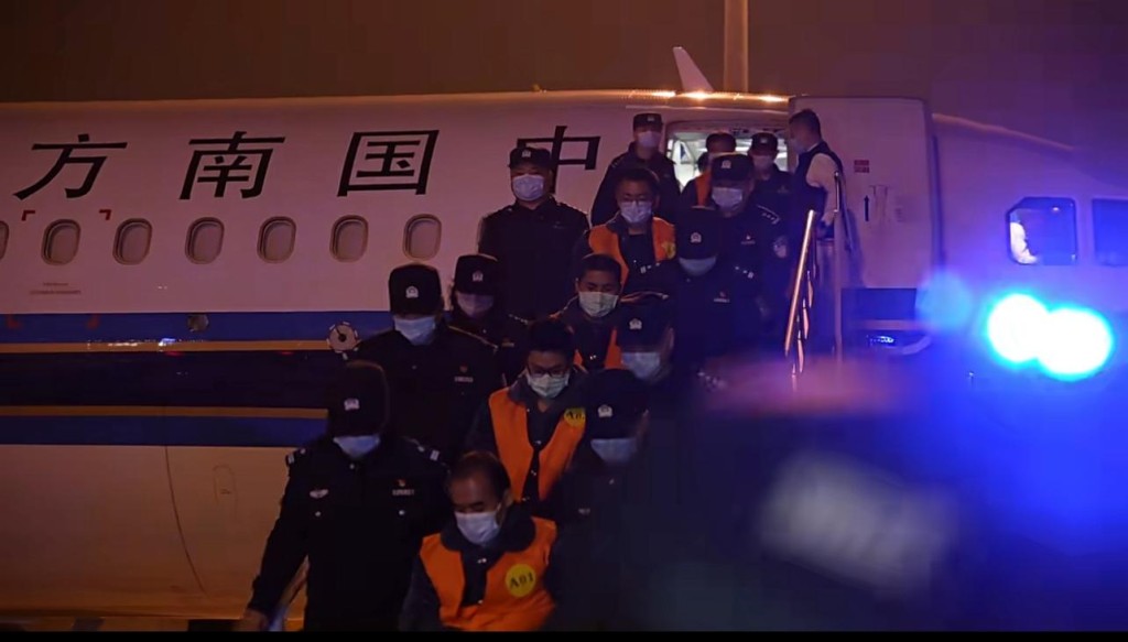 KK园区「亚太新城」被彻底清剿拆，952名疑犯押解回国。