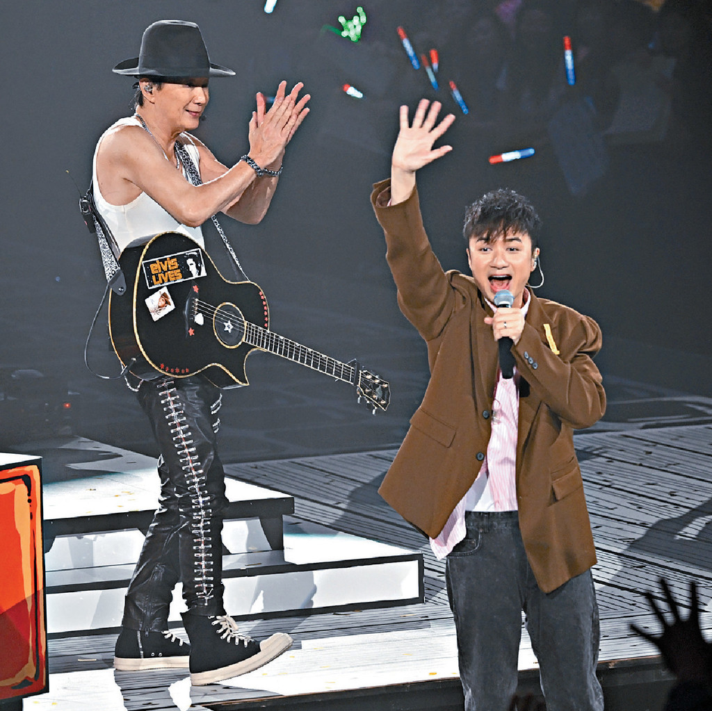 ■古巨基帶領歌迷多謝Sam哥的歌曲陪着香港人成長。
