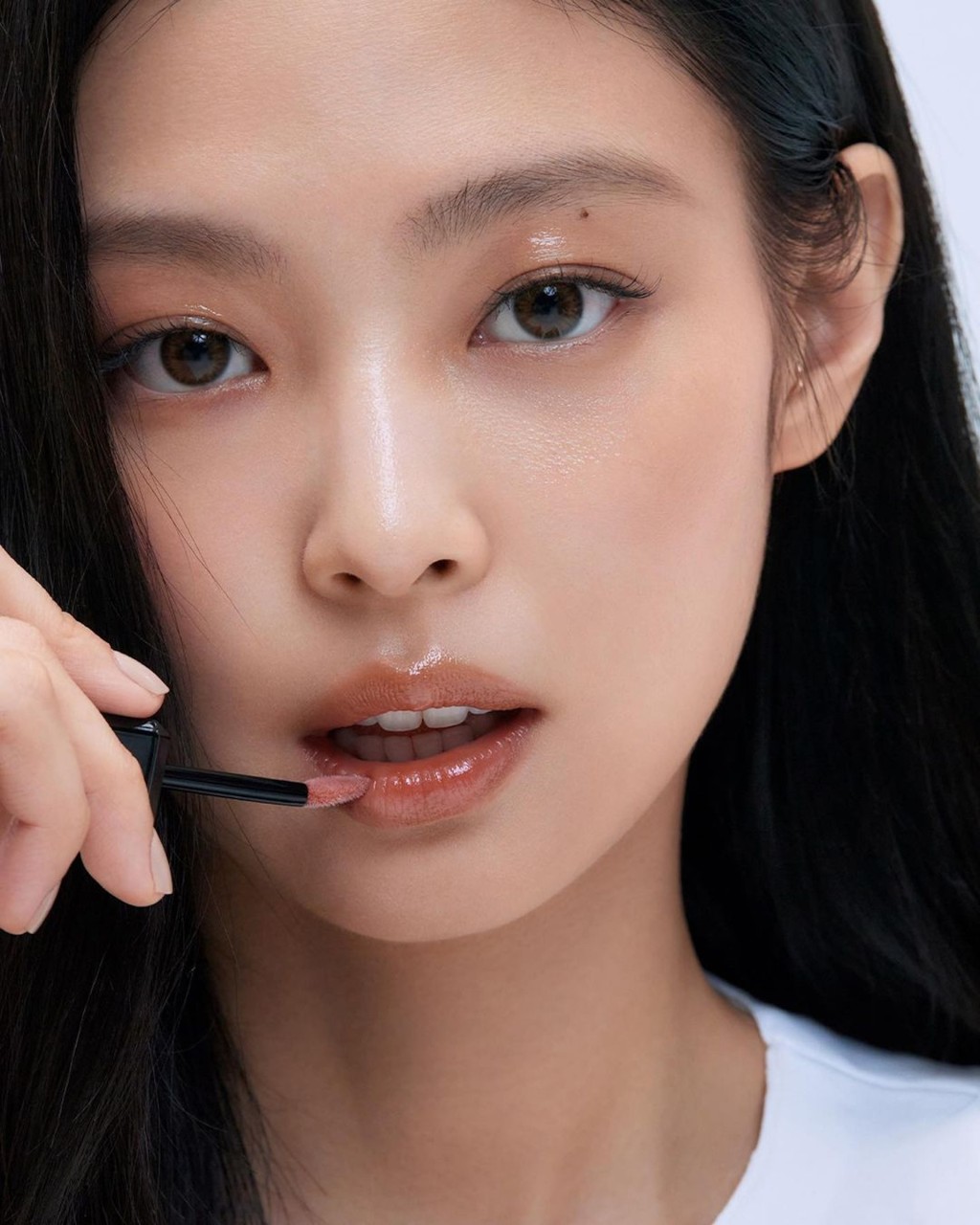 韩国美妆以往是中国消费者的心水。近年中国力推内循环，国产货的价格更具竞争力，以往热门的韩国化妆品、电器、汽车在国内市场的比例难免会下降。(互联网图片)